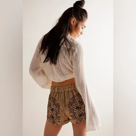 Free People Westover Embroidered Shorts NWOT Size XS Sand