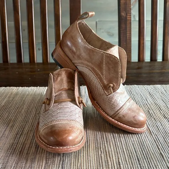 FREEBIRD | Womens Mabel Taupe Leather Snakeskin Oxford Loafers Size 6