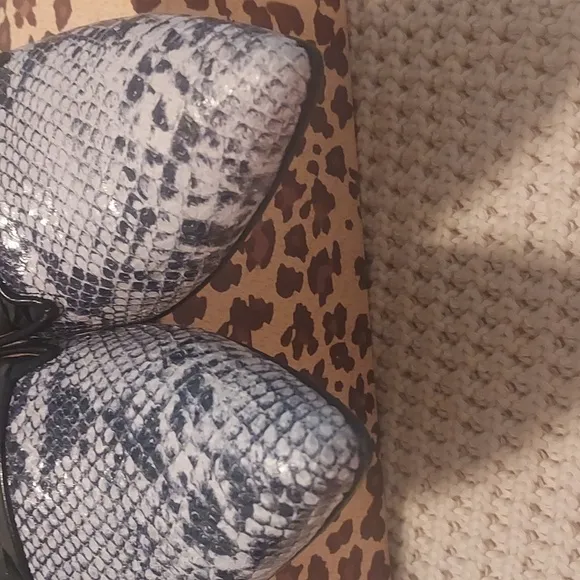 French Sole Josephine Snake Print Heeled Loafers in Black/White NIB