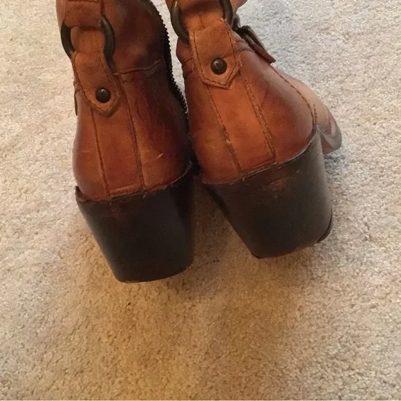 FRYE CARMEN Saddle Leather Designer MEXICO Inside Zip Knee High Boots