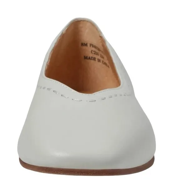 Frye Claire Flats NWT White with Leather Upper and Footbed,