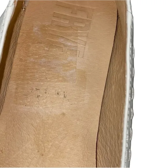 Frye Claire Flats NWT White with Leather Upper and Footbed,
