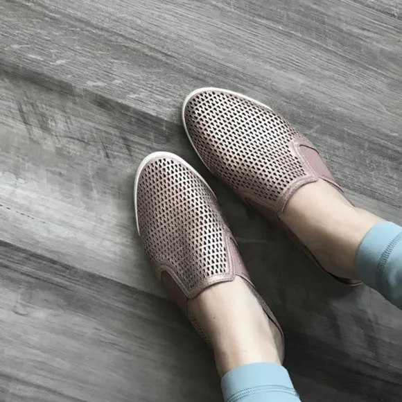 FRYE Melanie Gore Perforated Mule Sneaker Pale Blue Gray Leather Casual Flats