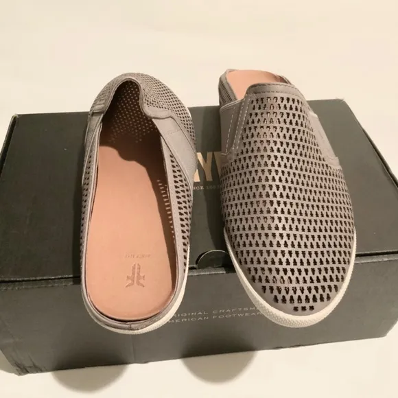 FRYE Melanie Gore Perforated Mule Sneaker Pale Blue Gray Leather Casual Flats