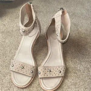 FRYE sandals