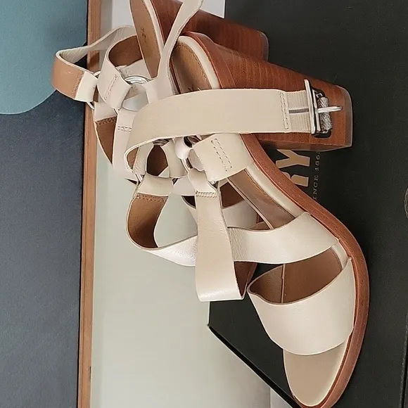 FRYE Sara Harness Sandal