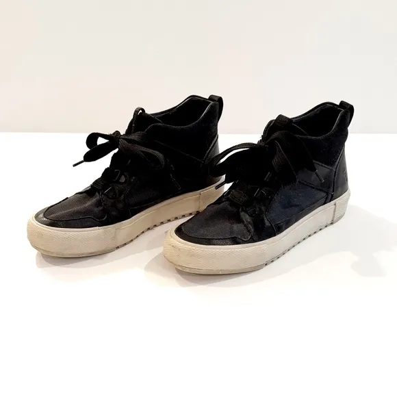 Frye Women’s Gia Lug Trail High-Top Sneakers