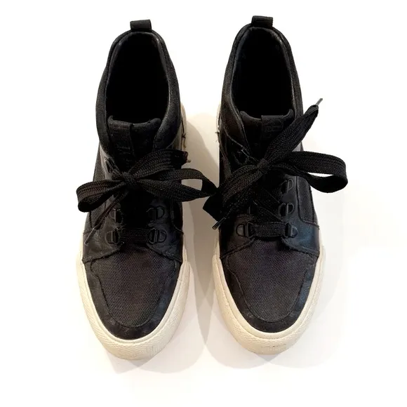 Frye Women’s Gia Lug Trail High-Top Sneakers
