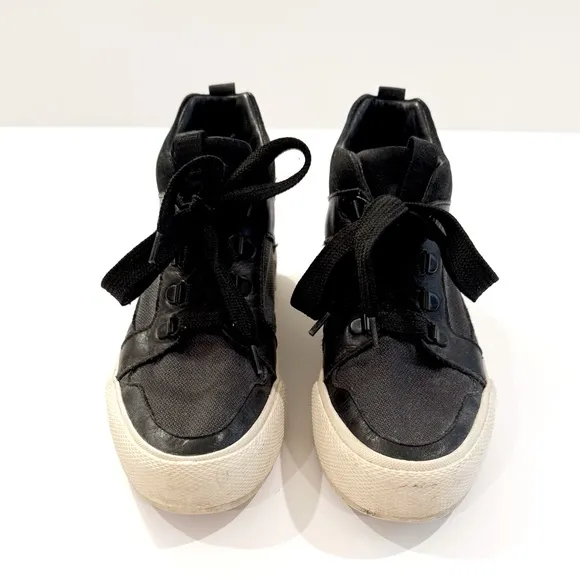 Frye Women’s Gia Lug Trail High-Top Sneakers