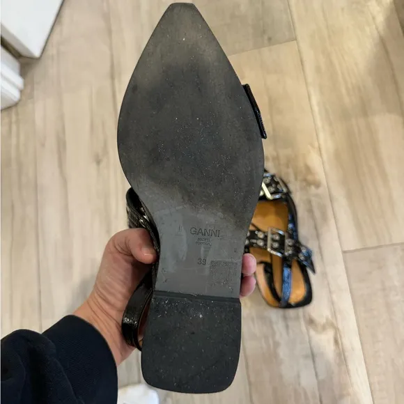 Ganni Buckle Ballerina Flats in Black Size 9