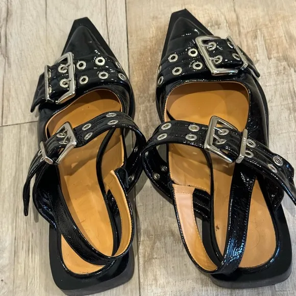 Ganni Buckle Ballerina Flats in Black Size 9