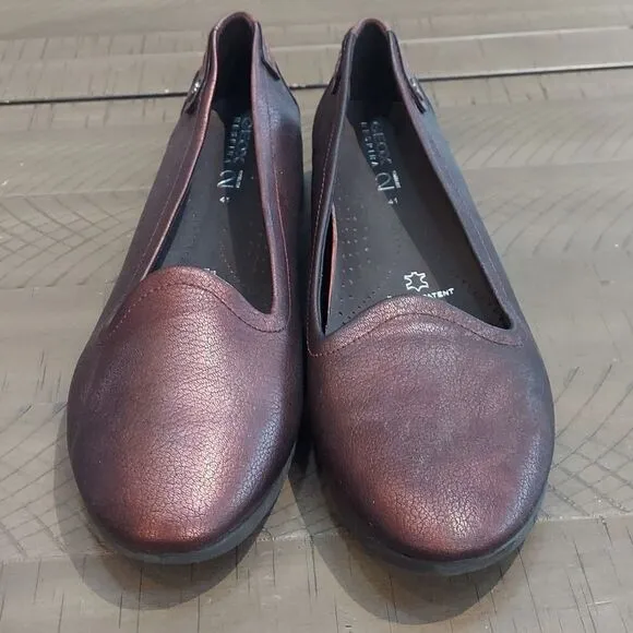 Geox Burgundy Respira Loafers Sz 41/10 NWOT