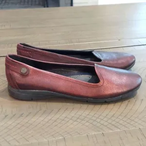 Geox Burgundy Respira Loafers Sz 41/10 NWOT