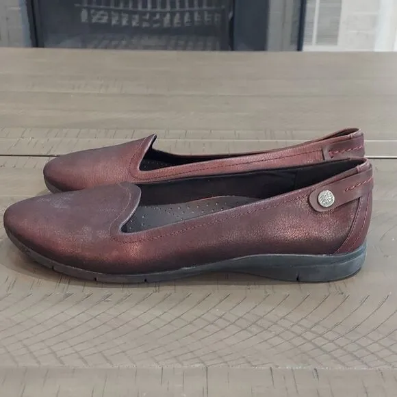 Geox Burgundy Respira Loafers Sz 41/10 NWOT