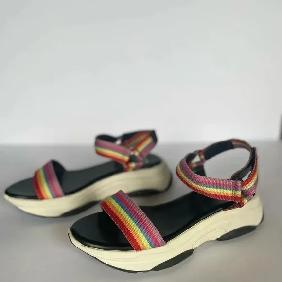 Gianni Bini Rainbow platform sandals size 8