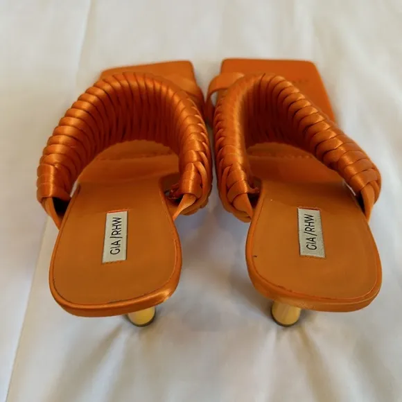 GIA/RHW. Giaborghini Rosie 1 Satin. Size 39.5.