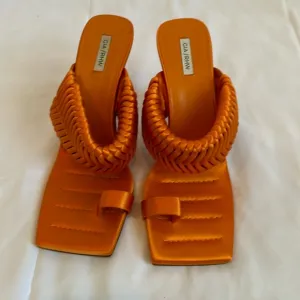 GIA/RHW. Giaborghini Rosie 1 Satin. Size 39.5.