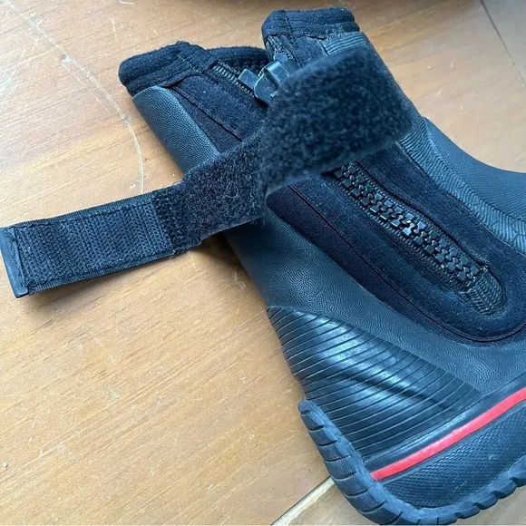 Gill Trapeze Boots Men's Black and Red Sailing Wetsuit Diving Boots 7.5 8