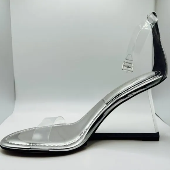 Good American CINDER-F*CKING-RELLA Ankle-Strap Sandals Size 9