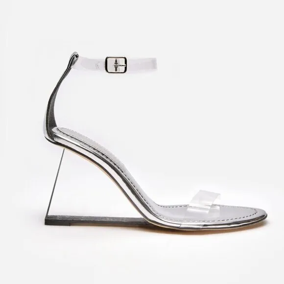 Good American CINDER-F*CKING-RELLA Ankle-Strap Sandals Size 9