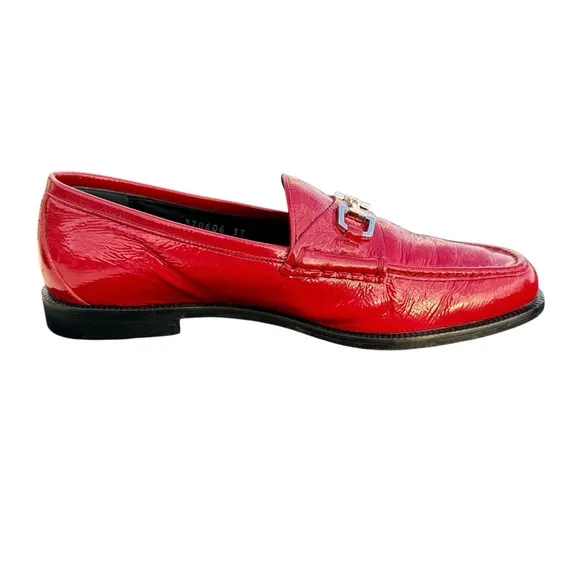 GUCCI Horsebit Loafers Red Patent Leather Flat Shoes Made in Italy Womens