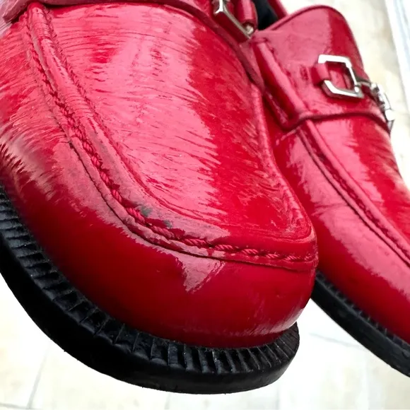 GUCCI Horsebit Loafers Red Patent Leather Flat Shoes Made in Italy Womens