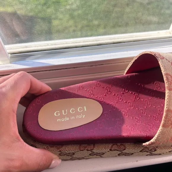 Gucci Tan and Burgundy Slide Sandals