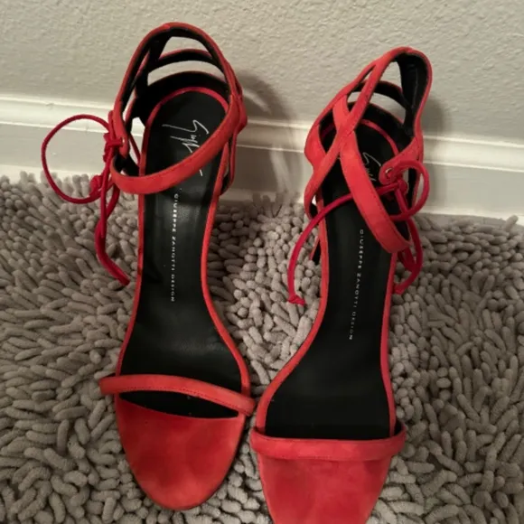 Guisseppe sandals
