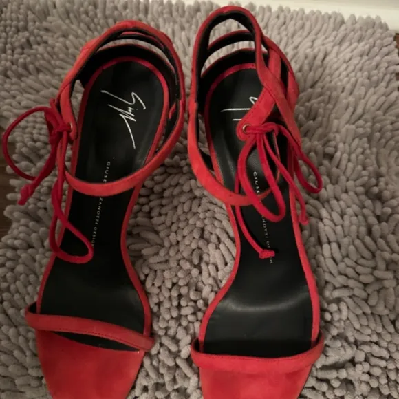 Guisseppe sandals