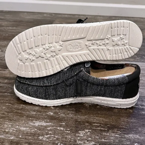 Hey Dude Wally Sox Stitch Wide Lace Up Loafers Shoes Mens 8EE Black White NWT
