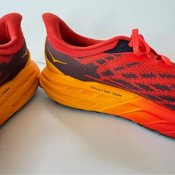 Hoka One One Speedgoat 5 Men Sneakers Trail Running Hiking 10.5 2E  Red Athletic