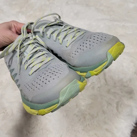 Hoka One One Women 9 B Torrent 3 Gray/Teal Road Running Sneakers Trail Terrain
