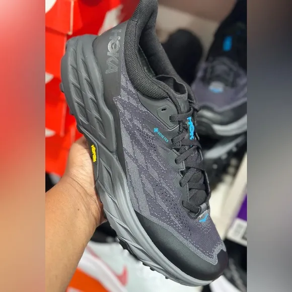 HOKA SpeedGoat 5 GoreTex Trail Sneakers