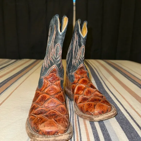 HORSE POWER BOYS' SEAS THE DAY FISH PRINT BOOTS - SQUARE TOE