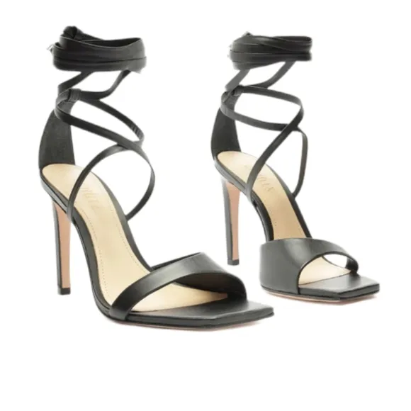 💕HP💕NIB SCHUTZ Bryce Nappa Leather Sandals💕