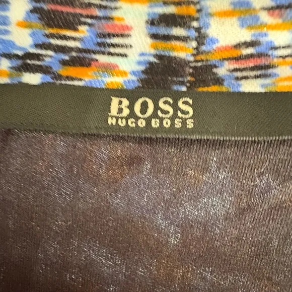 Hugo Boss women's print wrap dress  Size Med. EUC. Great print and so soft!