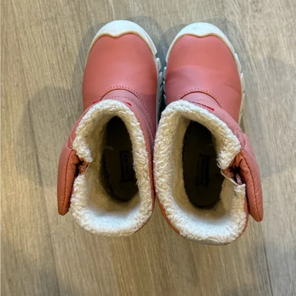 Hunter little girl winter/ snow boots size uk 10(us11)