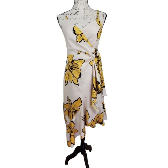 Hutch Women’s Mercer Ruffled Floral Wrap Dress Romantic Size Small