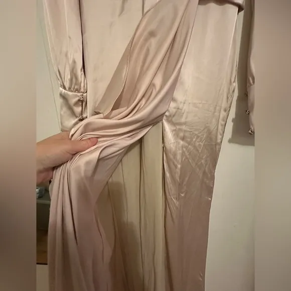 Ieena for Mac Duggal Long Sleeve Gown in Gold Champagne Size 2