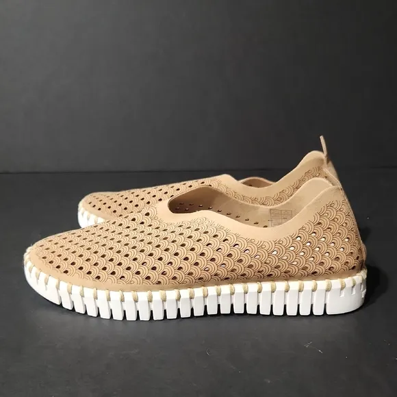 Ilse Jacobsen Tan Loafers with Intricate Perforations Size 36 EUC!!