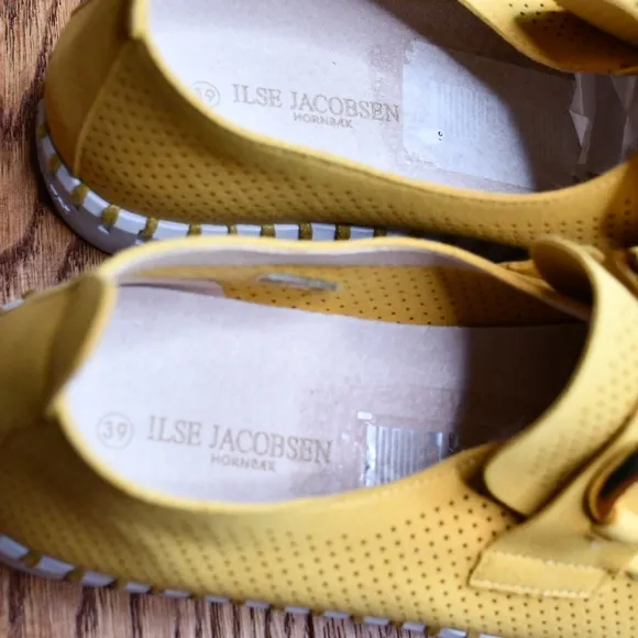 Ilse Jacobsen Yellow Loafers, NWOB, size 39 / 8 or 8.5