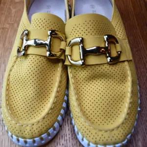 Ilse Jacobsen Yellow Loafers, NWOB, size 39 / 8 or 8.5