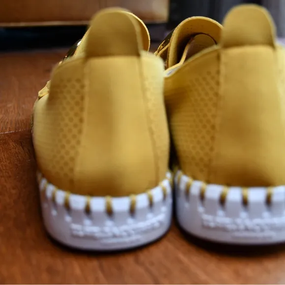 Ilse Jacobsen Yellow Loafers, NWOB, size 39 / 8 or 8.5