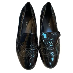 IVANKA TRUMP size 10 black classic patent leather wing tip loafers