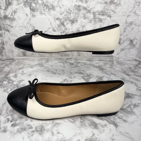 J Crew Womens Captoe Ballet Flats Size 7.5 Ivory Black Leather Bow Preppy Twee