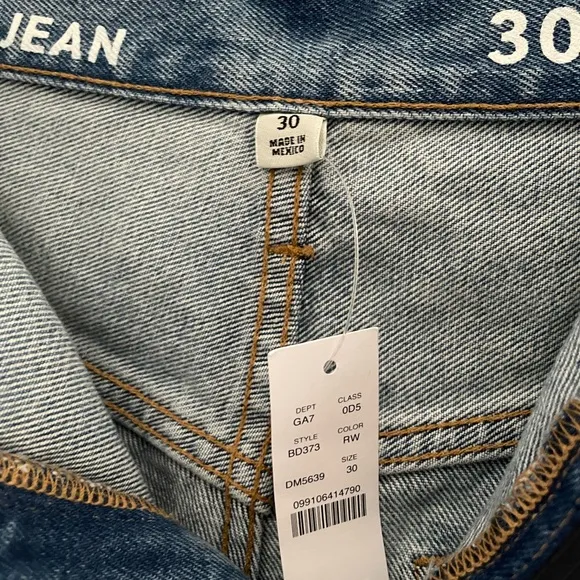 J.CREW Slouchy Boyfriend Jeans NWT Size 30 Rachelle Wash