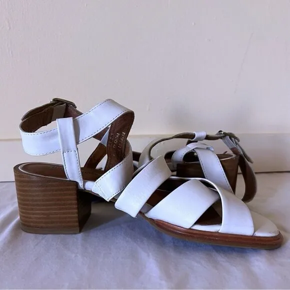 Jeffrey Campbell Strappy Block  Sandals  White SZ 8.5