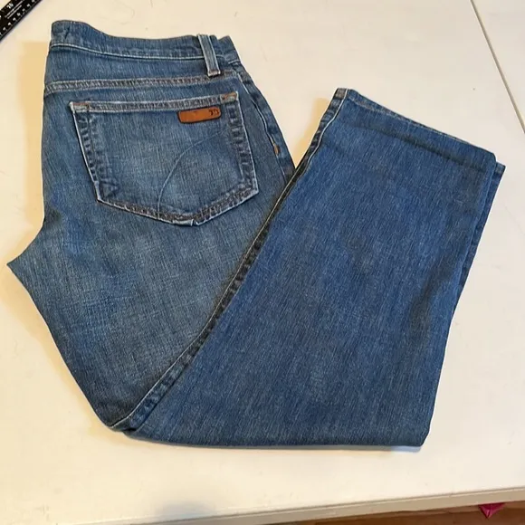 JOE’S  JEANS size 31 blue jeans  “The ROCKER”straight leg ankle like new