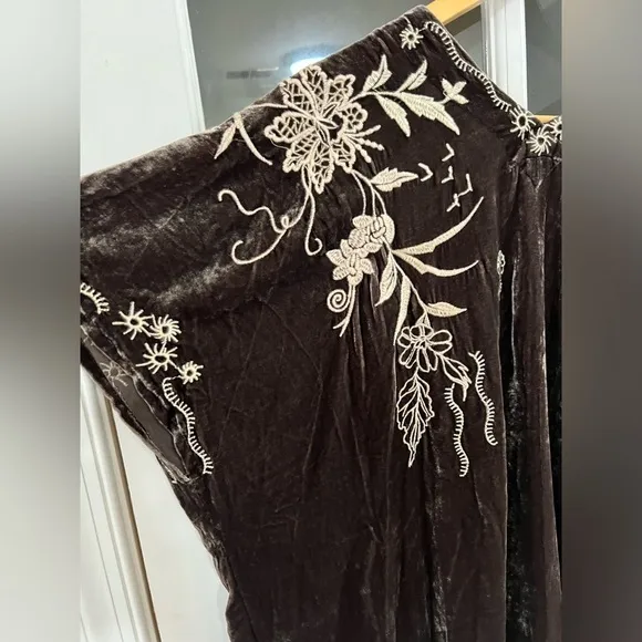 JOHNNY WAS MAREE VELVET EFFORTLESS KAFTAN DRESS - Size M