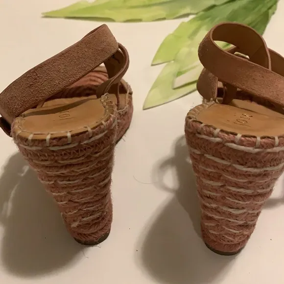 🌟joie Korrat Pink Espadrille Wedges🌟